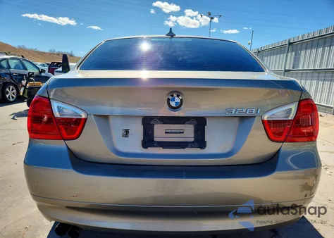 2007 BMW 328 I z USA, uszkodzony, nr VIN WBAVA33557P141088